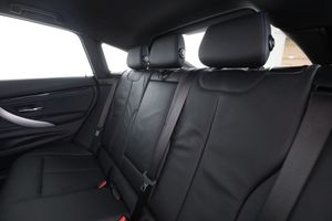 BMW 320 bild 15
