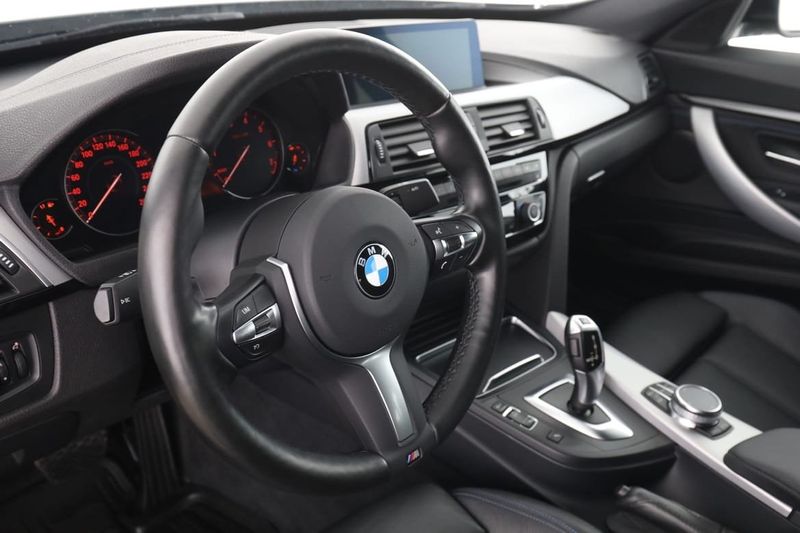 BMW 320 bild 12
