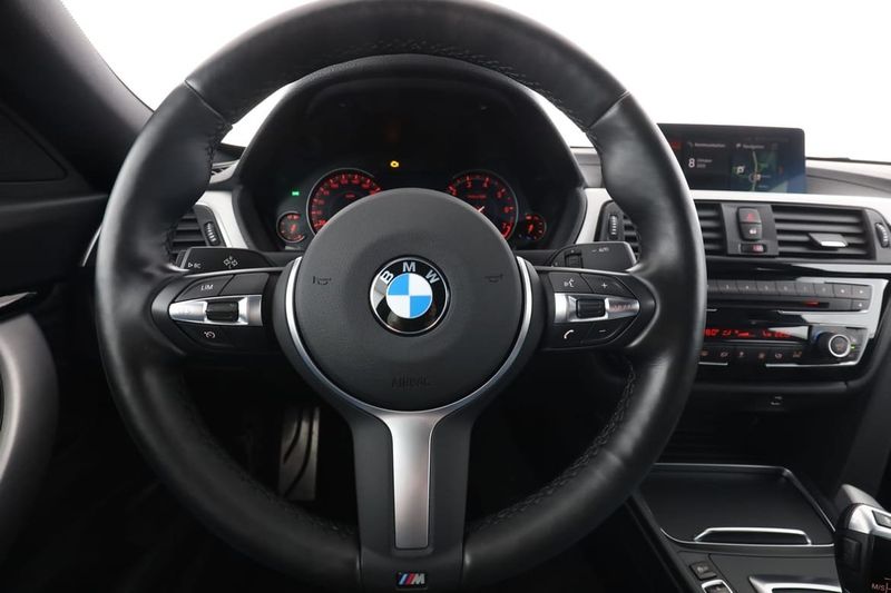 BMW 320 bild 19