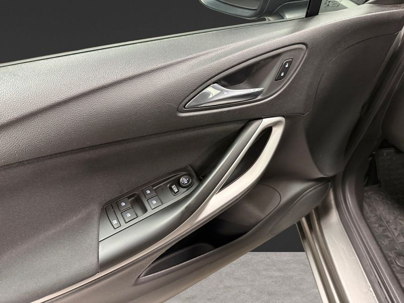 Opel Astra bild 9