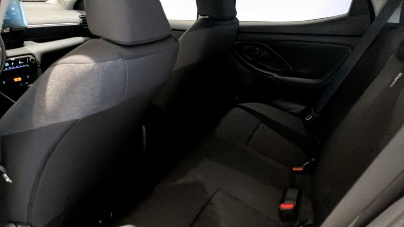 Toyota Yaris bild 12