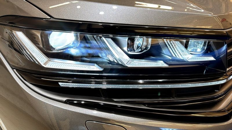 Volkswagen Touareg bild 18