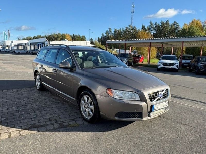 Volvo V70 bild 2