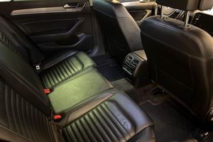 Volkswagen Passat bild 9