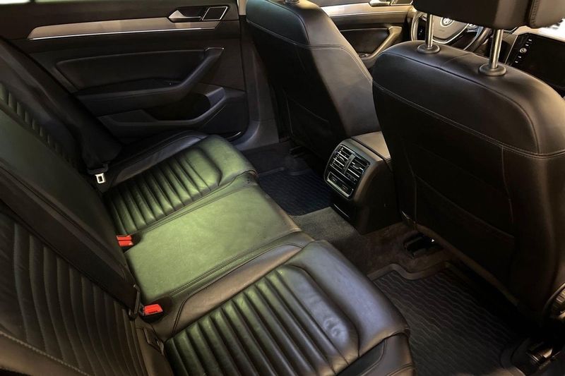 Volkswagen Passat bild 9
