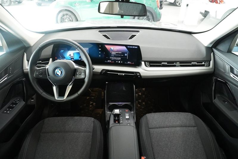 BMW X1 bild 8