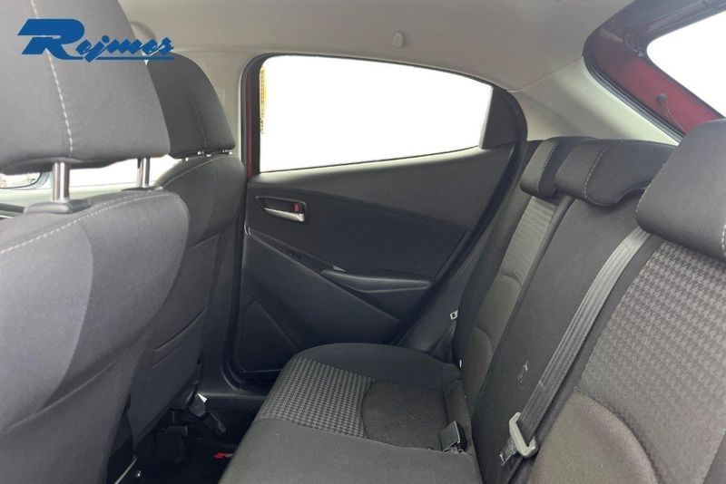 Mazda 2 bild 14