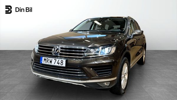 Volkswagen Touareg TDI204 V6 4M Drag/P-värmare/Backkamera - 2017