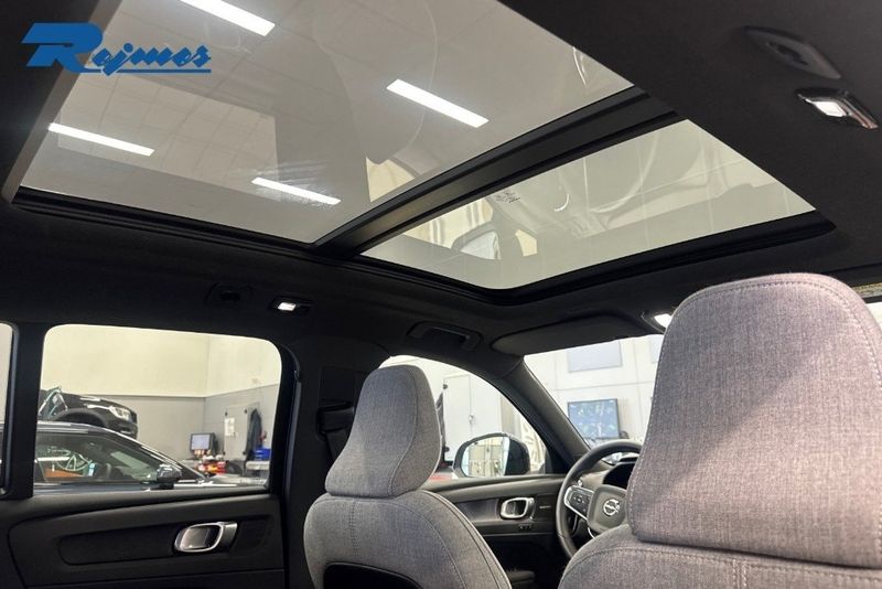 Volvo EX40 bild 19