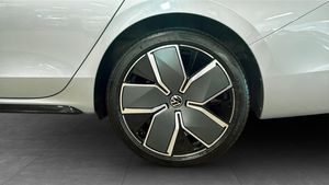 Volkswagen Passat bild 6