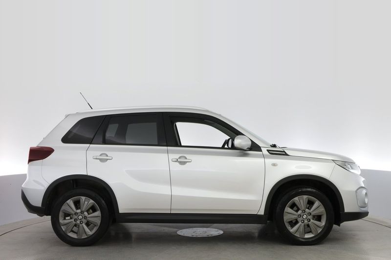 Suzuki Vitara bild 6