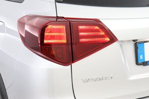 Suzuki Vitara bild 9