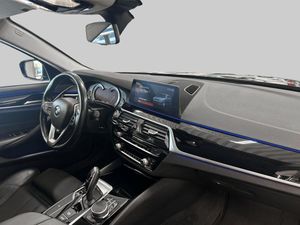 BMW 520 bild 9