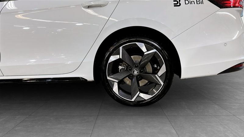 Skoda Superb bild 6