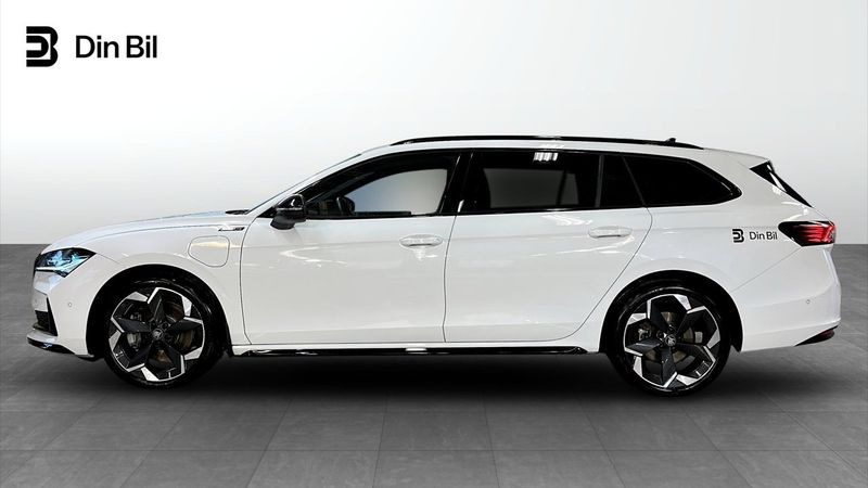 Skoda Superb bild 2