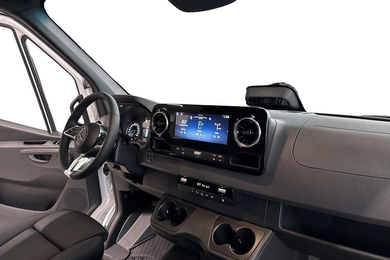 Mercedes e-Sprinter bild 8