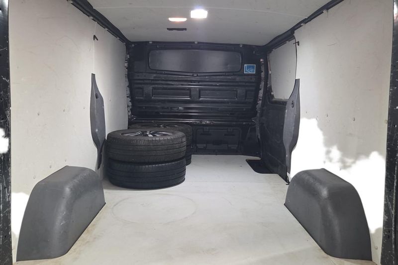 Renault Trafic bild 16