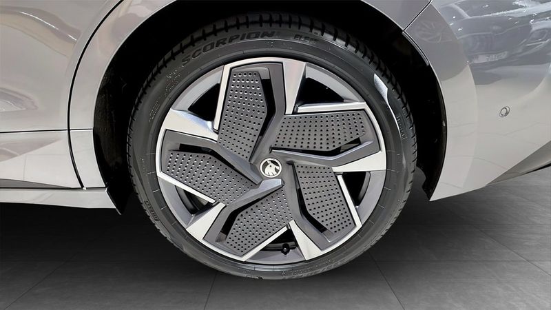 Skoda Enyaq bild 6
