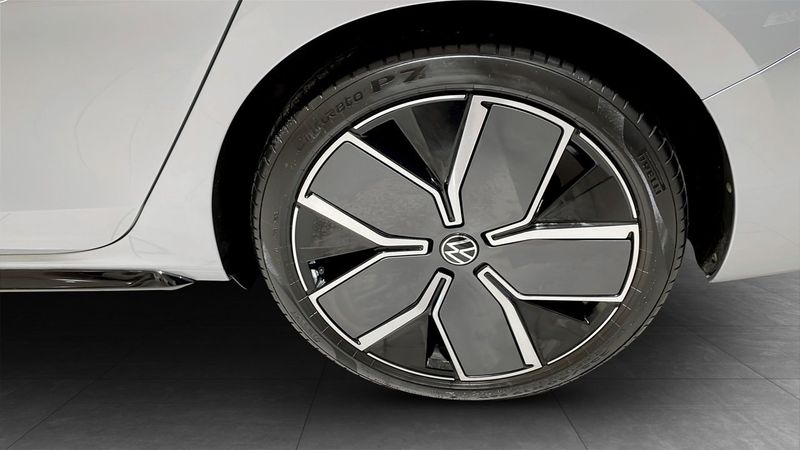 Volkswagen Passat bild 6