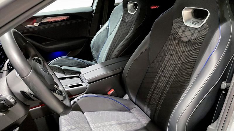 Volkswagen Passat bild 8