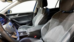 Volkswagen Passat bild 8