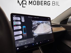 Tesla Model 3 bild 17