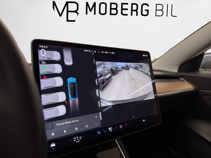Tesla Model 3 bild 17