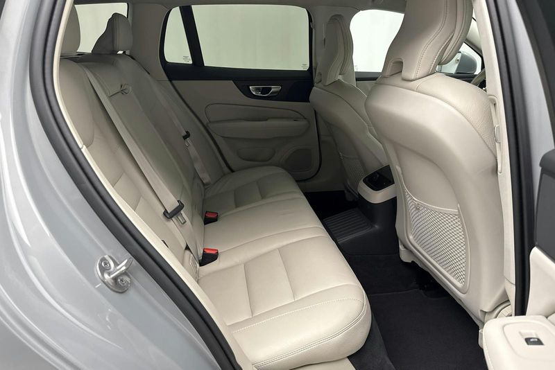 Volvo V60 bild 8
