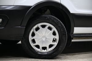 Ford E-Transit bild 13