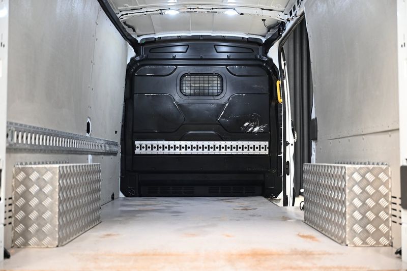 Ford E-Transit bild 7