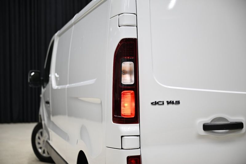 Nissan NV300 bild 16