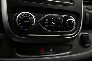 Nissan NV300 bild 22