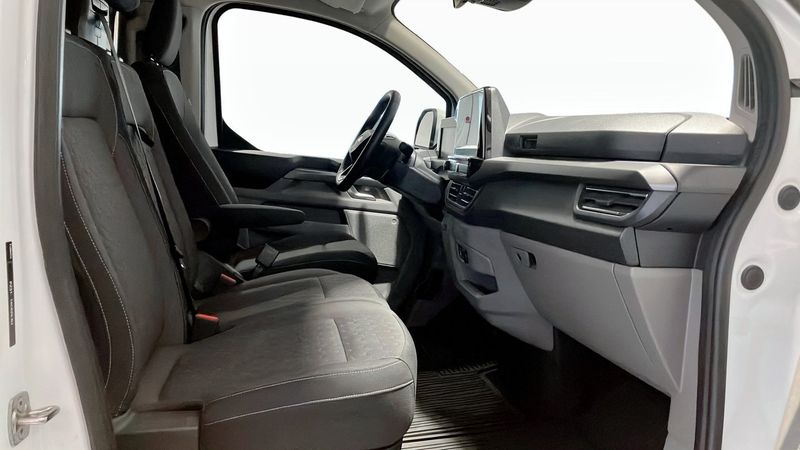 Ford Tourneo Custom bild 3