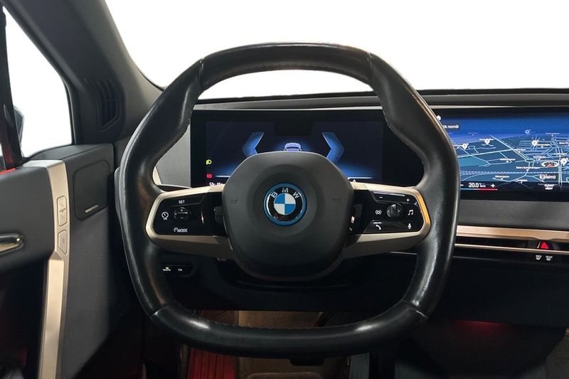 BMW iX bild 16