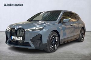 BMW iX bild 1