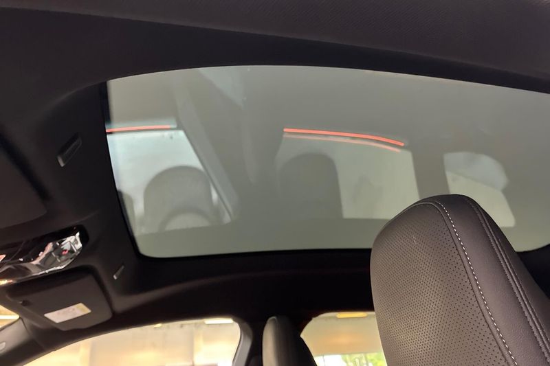 BMW iX bild 18