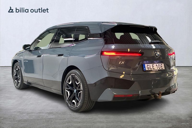 BMW iX bild 8
