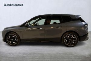 BMW iX bild 9