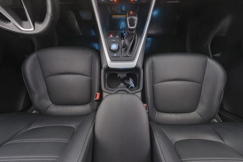 Toyota RAV4 bild 19