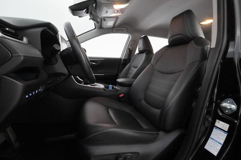 Toyota RAV4 bild 11