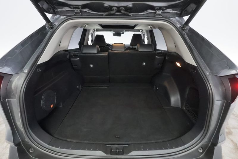 Toyota RAV4 bild 8