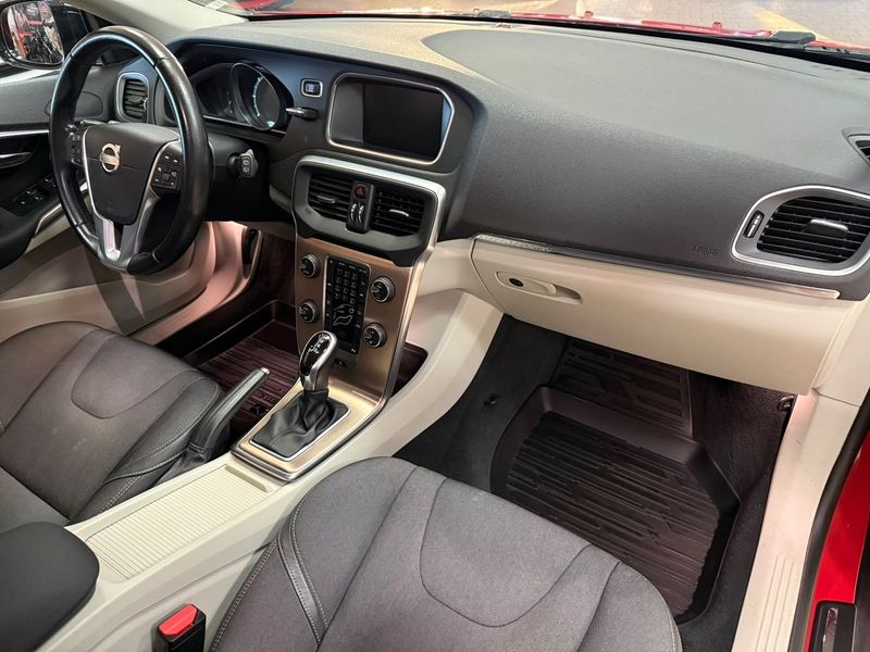 Volvo V40 bild 16