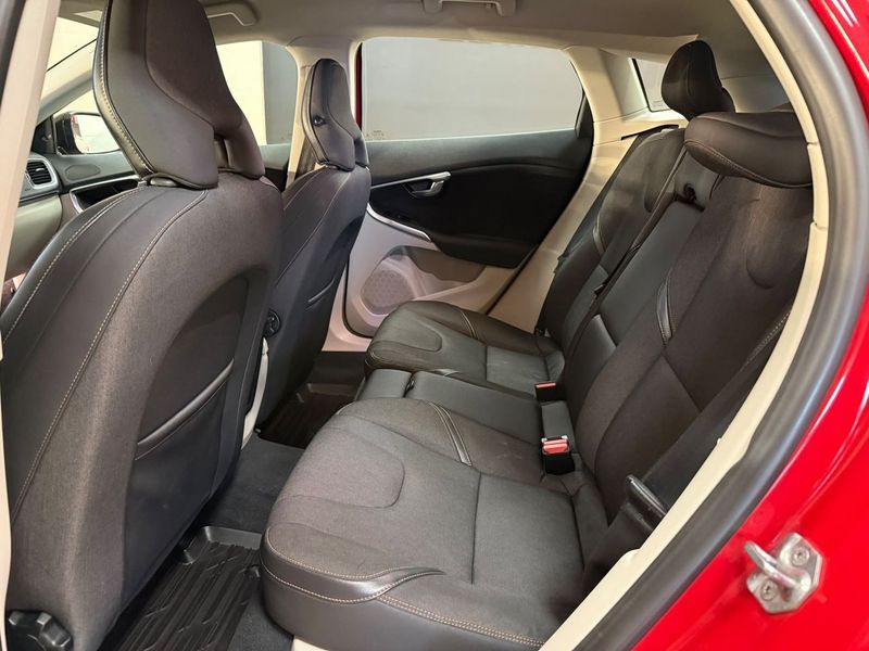 Volvo V40 bild 14