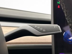Tesla Model 3 bild 32