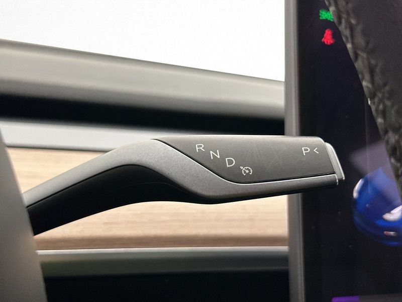 Tesla Model 3 bild 32