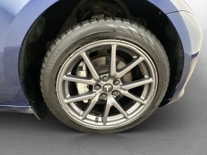 Tesla Model 3 bild 11