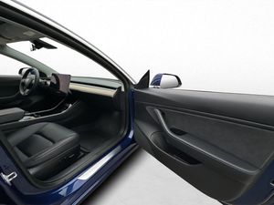 Tesla Model 3 bild 19