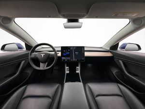 Tesla Model 3 bild 15
