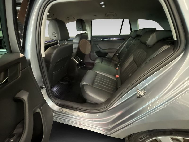 Skoda Superb bild 11
