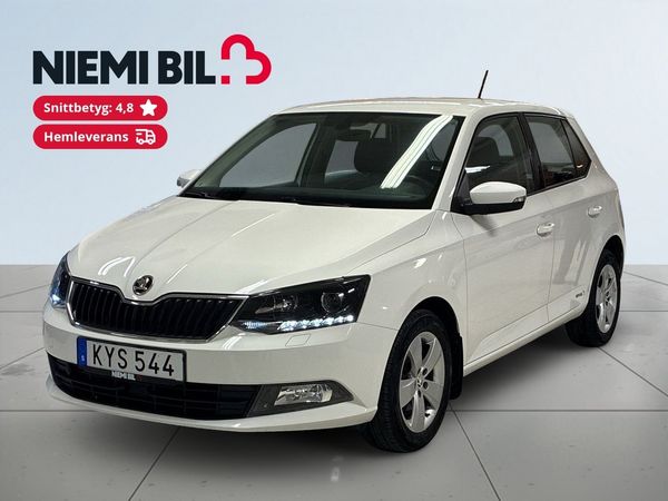 Skoda Fabia 1.0 TSI Style Mvärm P-sen Farthållare S&V-däck Nyservad - 2018